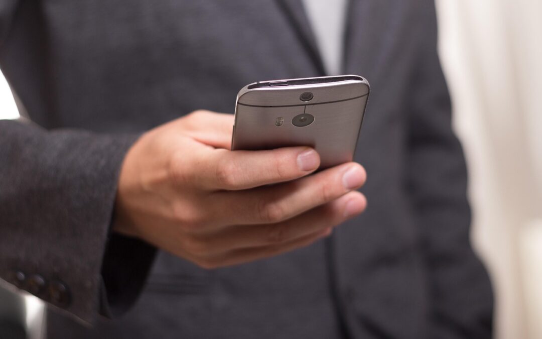 Evolusi Smartphone: Dari Feature Phone ke Ponsel Cerdas